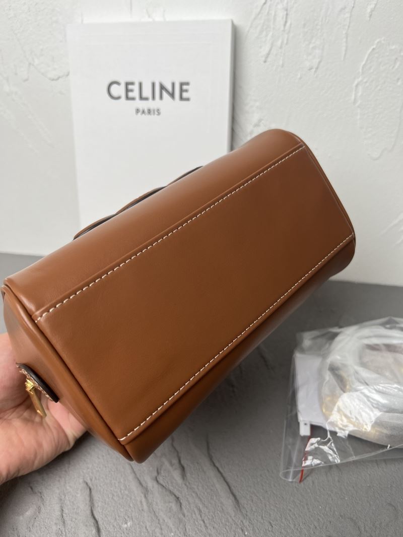 Ce1i*e triomphe bags